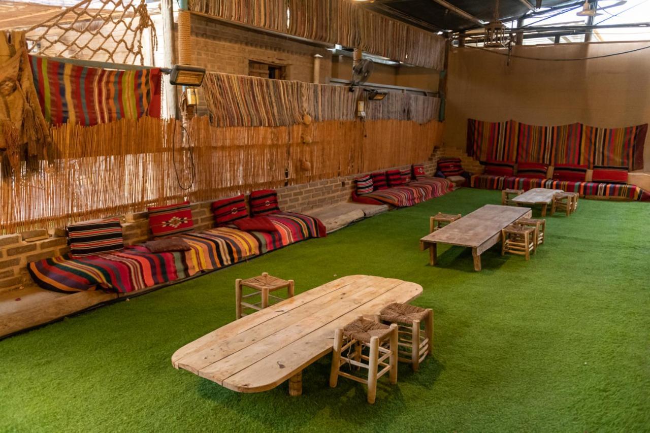 Desert Routes Inn Shvilim Ba Midbar Hazeva Buitenkant foto
