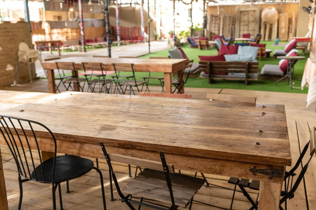 Desert Routes Inn Shvilim Ba Midbar Hazeva Buitenkant foto