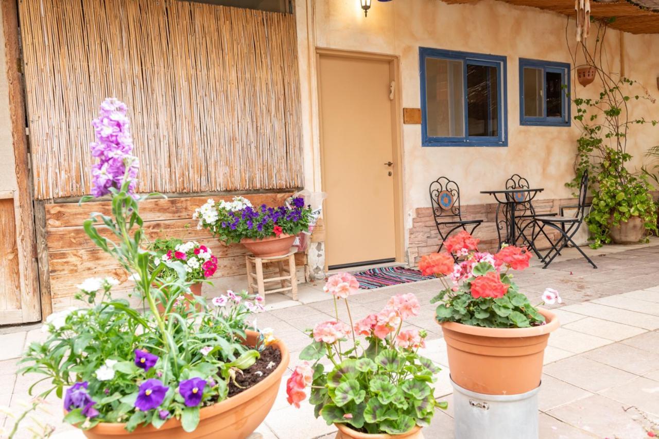 Desert Routes Inn Shvilim Ba Midbar Hazeva Buitenkant foto