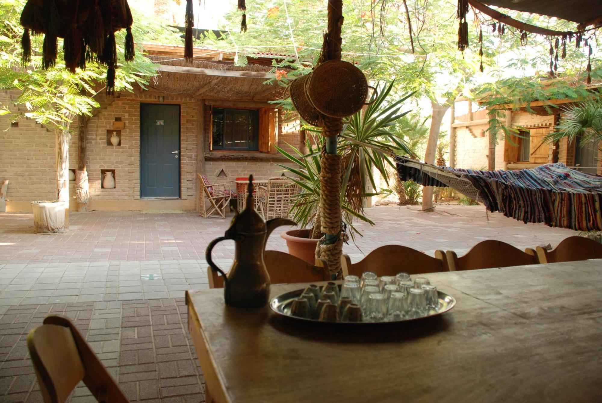 Desert Routes Inn Shvilim Ba Midbar Hazeva Buitenkant foto